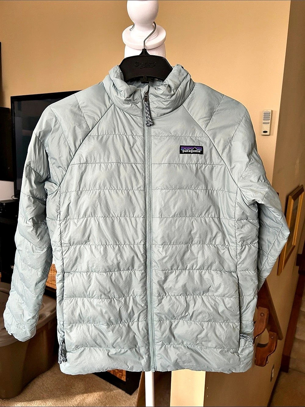 Patagonia youth/Girls Down filled ultra lite Puffer Jacket Blue Size Medium (10)